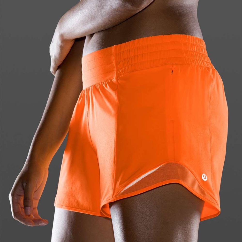 Lululemon Hotty Hot Shorts Highlight Orange LR 4” Inseam, Sz 6